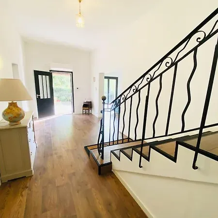 La Lou Castel Villa