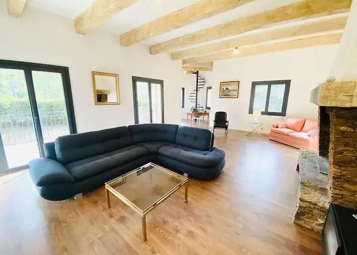 La Lou Castel Villa