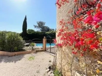La Lou Castel *